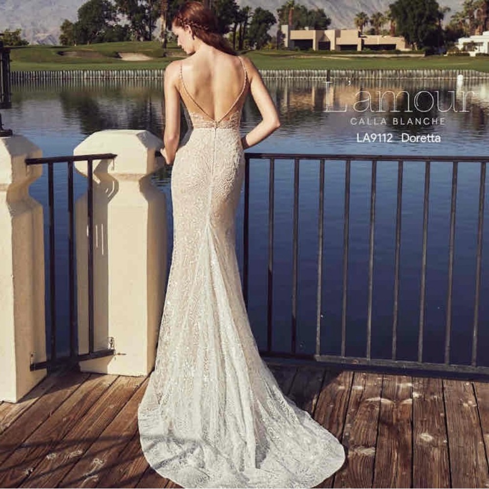 L’Amour Calla Blanche Doretta Wedding Gown - Picture 10 of 15